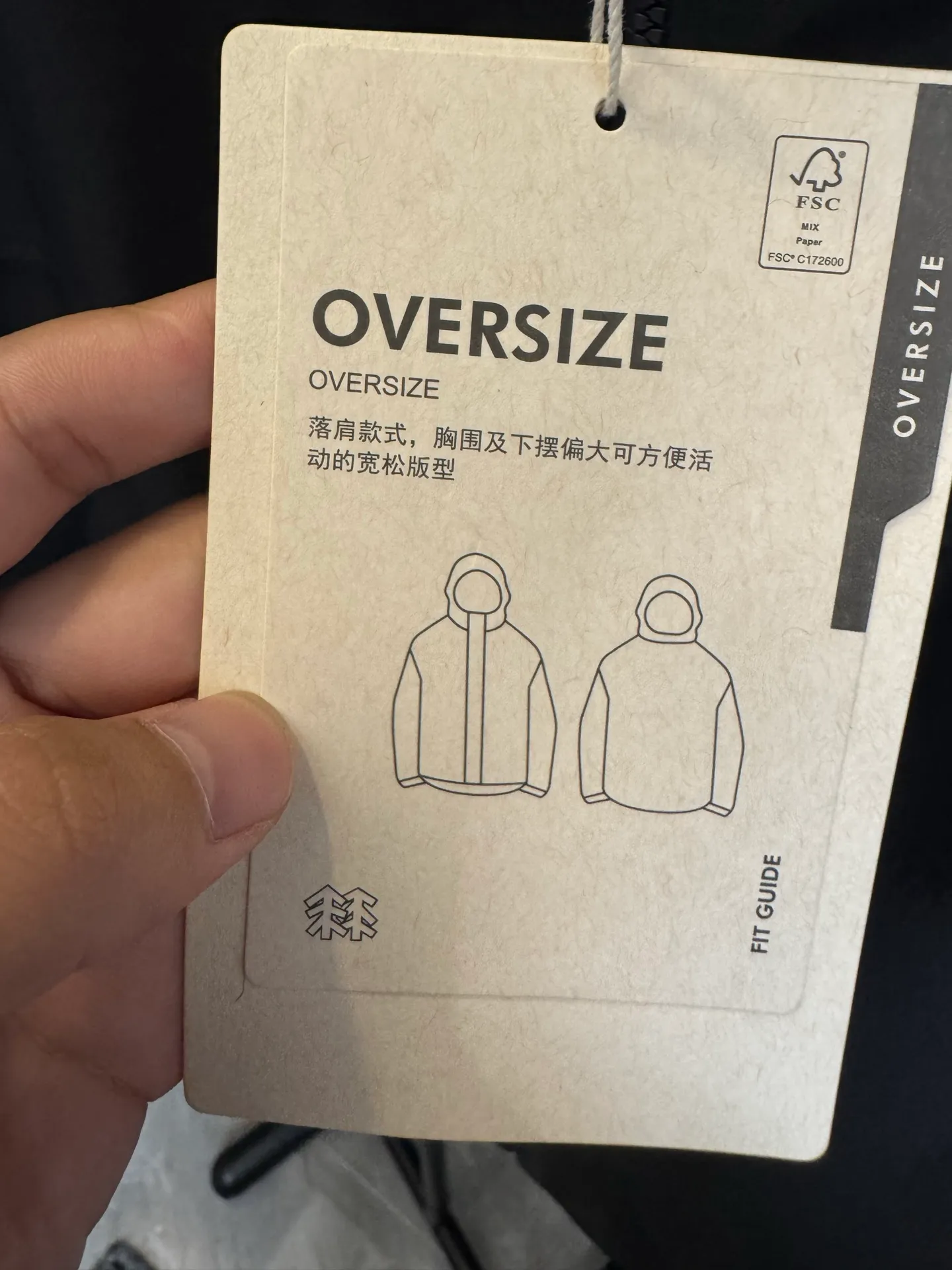 [Premium Reproduction] KOLON/KOLON SPORT 26fw New Arrival 2L Short Soft Shell Jacket Loose Waterproof Windproof Wear-Resistant Breathable Jacket (Black) Originally developed by b. The top version of this women's jacket is made of polyester fabric with waterproof, windproof, and Wear-Resistant properties. It is equipped with a waterproof zipper. The hood, cuffs, and hem are adjustable and have a loose fit. It is suitable for summer outdoor scenes and can also be used for daily commuting. It not only meets the needs of basic outdoor protection, but also has a dazzling color design, taking into account both practicality and appearance. It is suitable for women who pursue professional outdoor functions and value the dressing effect. It is positioned as a practical model that takes into account both outdoor and daily life. Look for the version. Size：xs/s/m/l/xl